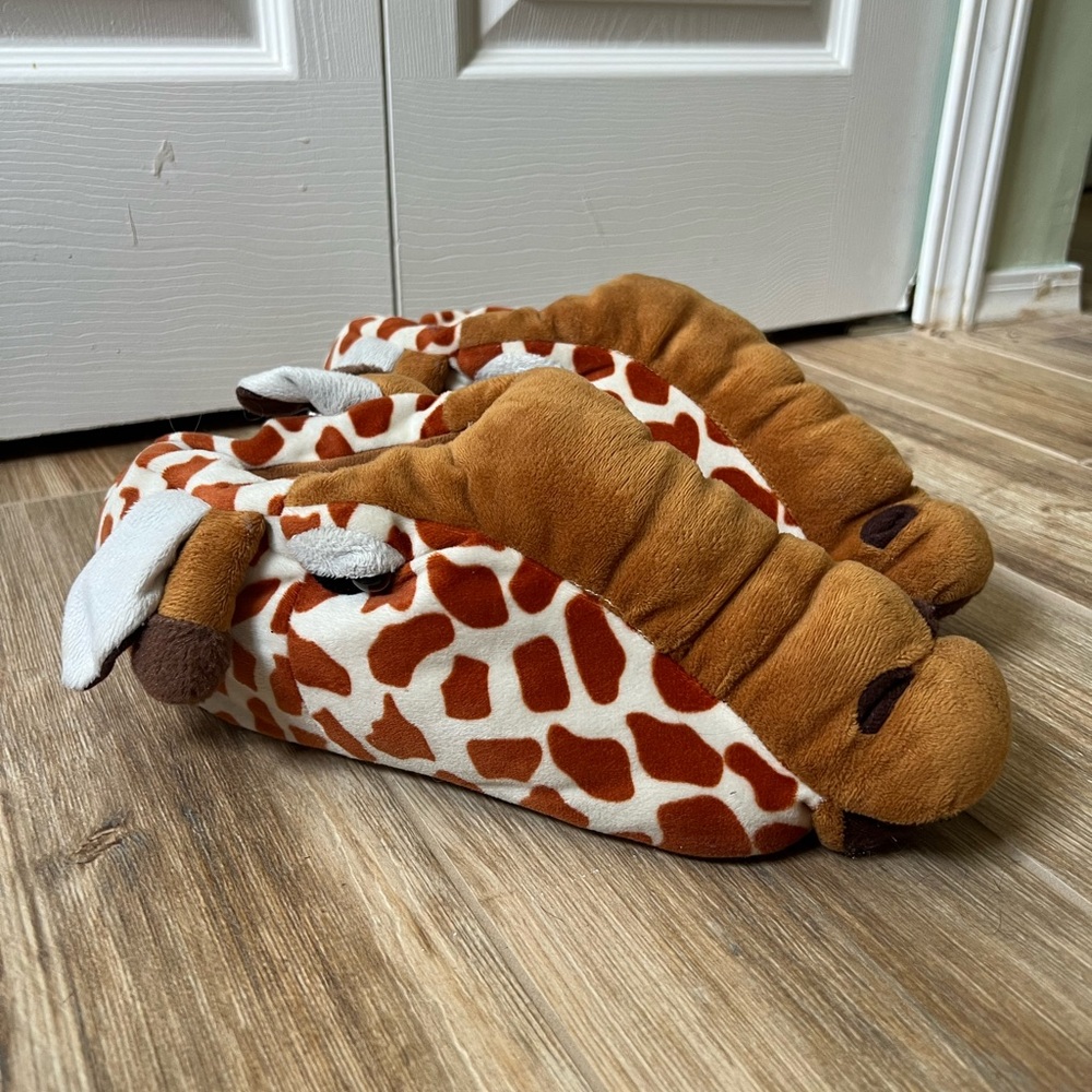 giraffe slippers